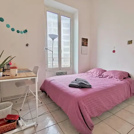 Palm Tree Promenade Apartment *
